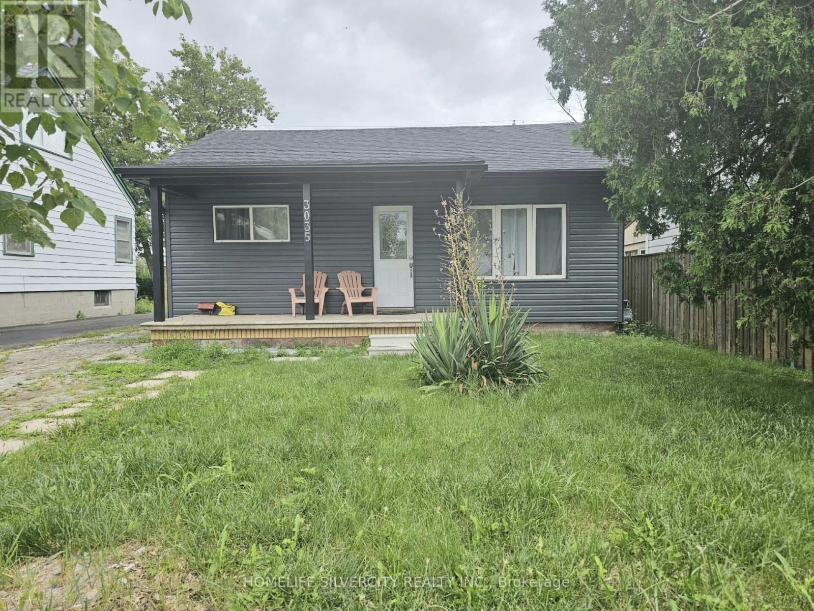 Property at 3035 VICTORY CRESCENT image 1