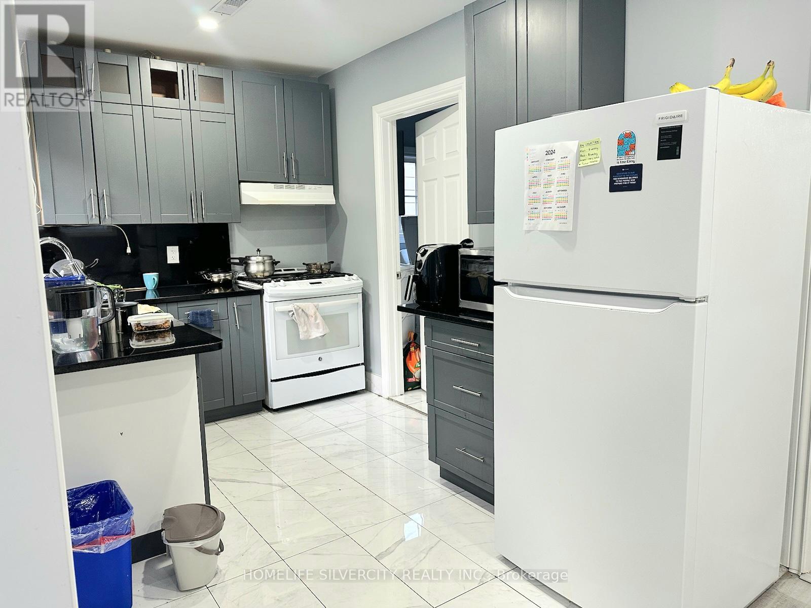 3035 Victory Crescent, Mississauga, Ontario  L4T 1L5 - Photo 11 - W12294735