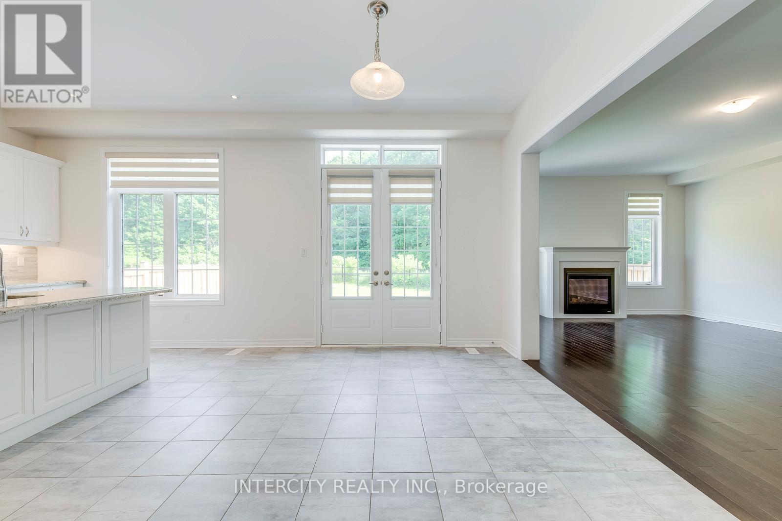 259 Polly Drive, Oakville, Ontario  L6M 0X3 - Photo 15 - W12294801