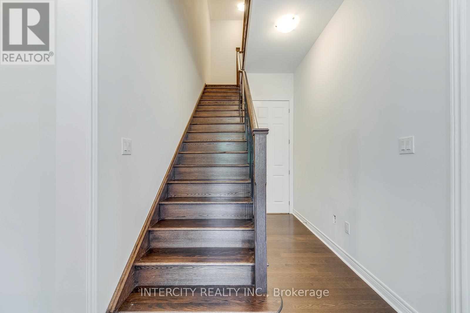 259 Polly Drive, Oakville, Ontario  L6M 0X3 - Photo 24 - W12294801