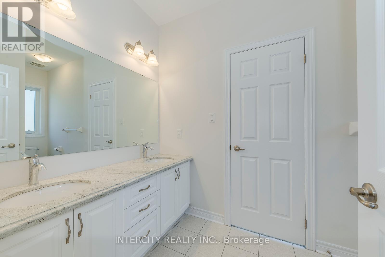 259 Polly Drive, Oakville, Ontario  L6M 0X3 - Photo 40 - W12294801