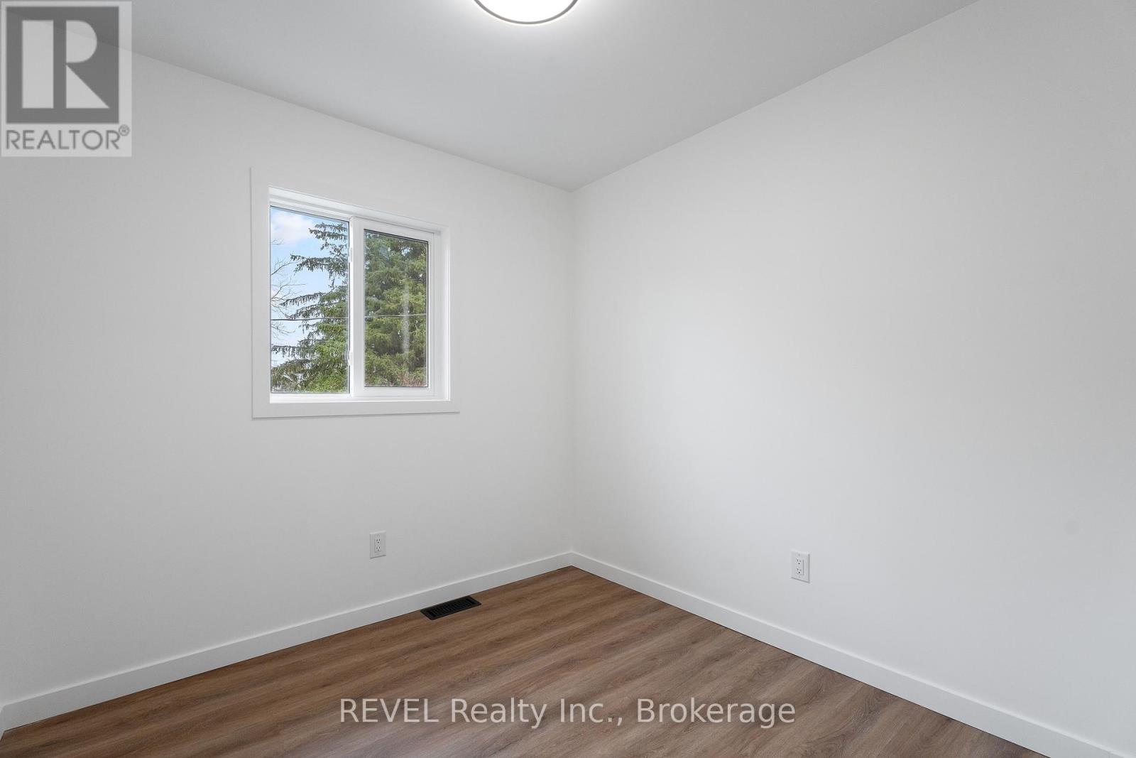 1372 Haist Street, Pelham, Ontario  L0S 1M0 - Photo 20 - X12294874