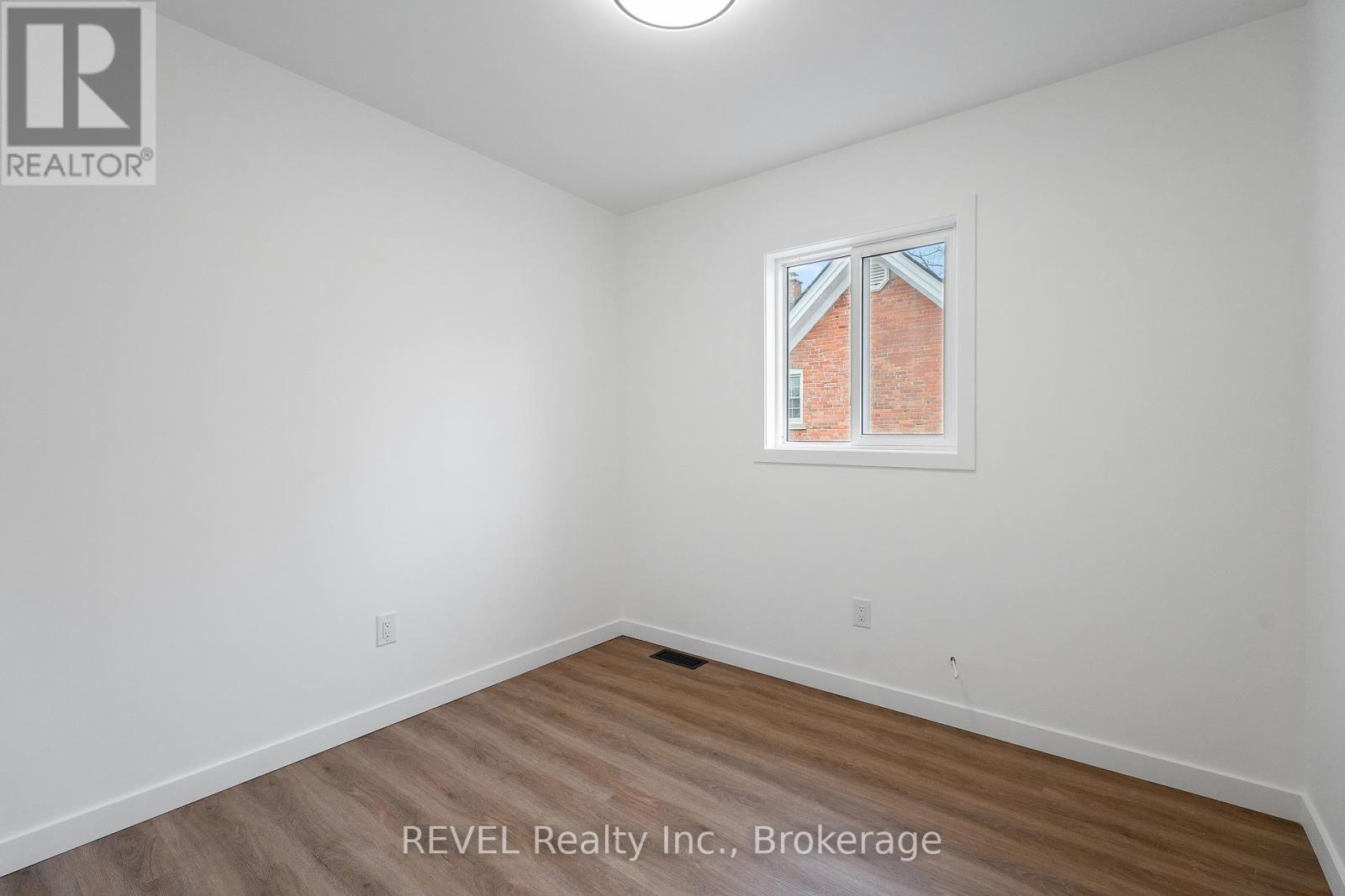 1372 Haist Street, Pelham, Ontario  L0S 1M0 - Photo 21 - X12294874