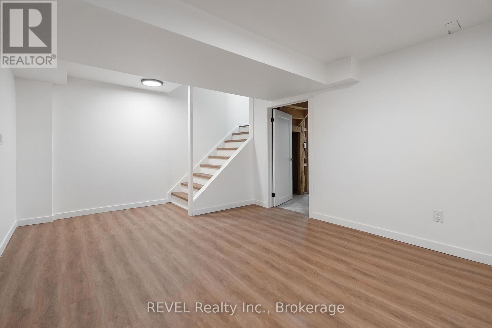 1372 Haist Street, Pelham, Ontario  L0S 1M0 - Photo 25 - X12294874