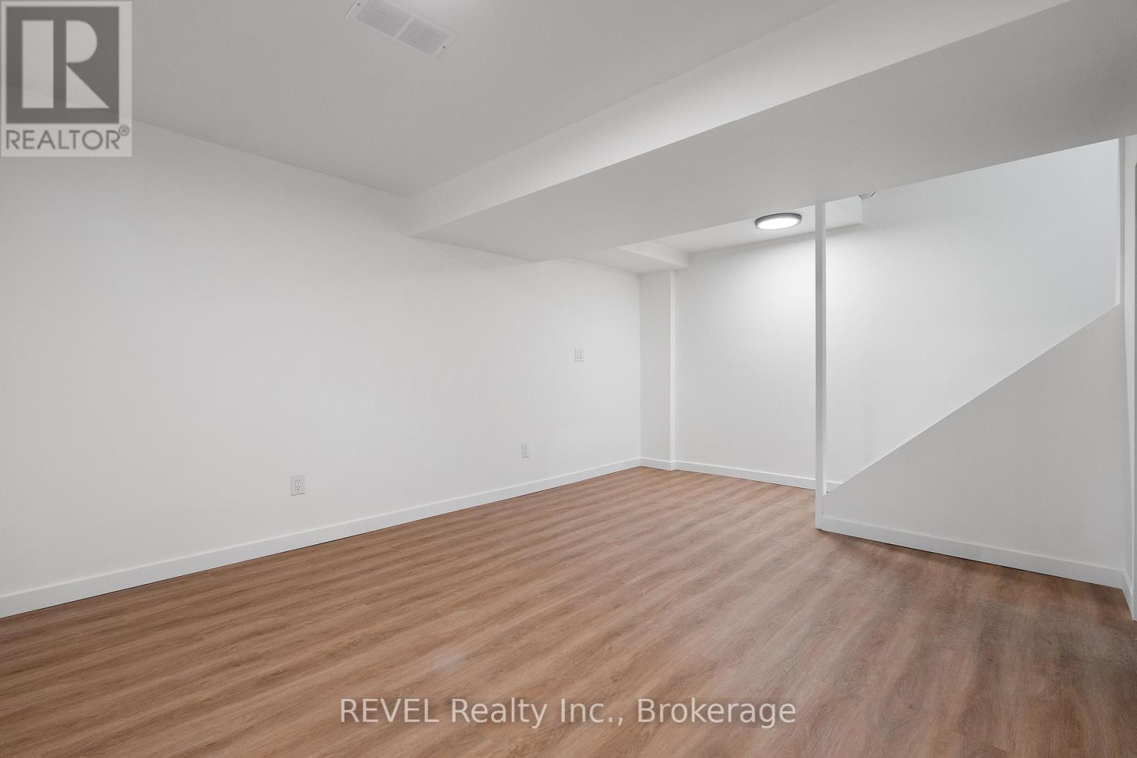1372 Haist Street, Pelham, Ontario  L0S 1M0 - Photo 26 - X12294874