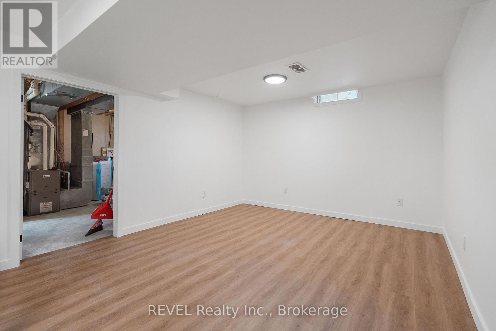1372 Haist Street, Pelham, Ontario  L0S 1M0 - Photo 27 - X12294874