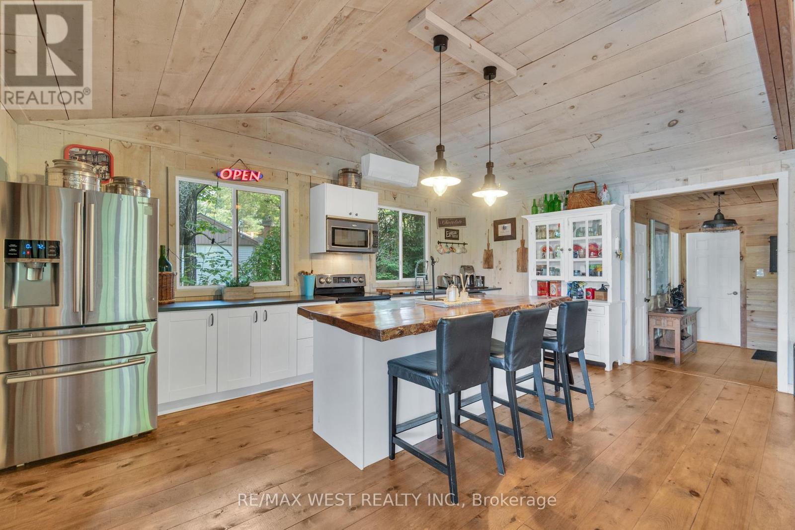 18 Inverlochy Road, Carling, Ontario  P0G 1G0 - Photo 23 - X12294716