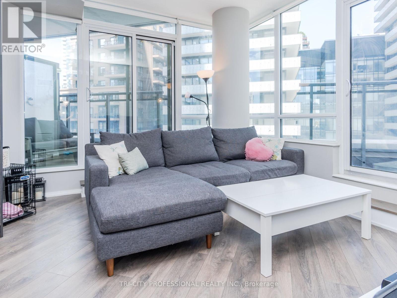 709 - 45 Charles Street E, Toronto, Ontario  M4Y 0B8 - Photo 19 - C12294402