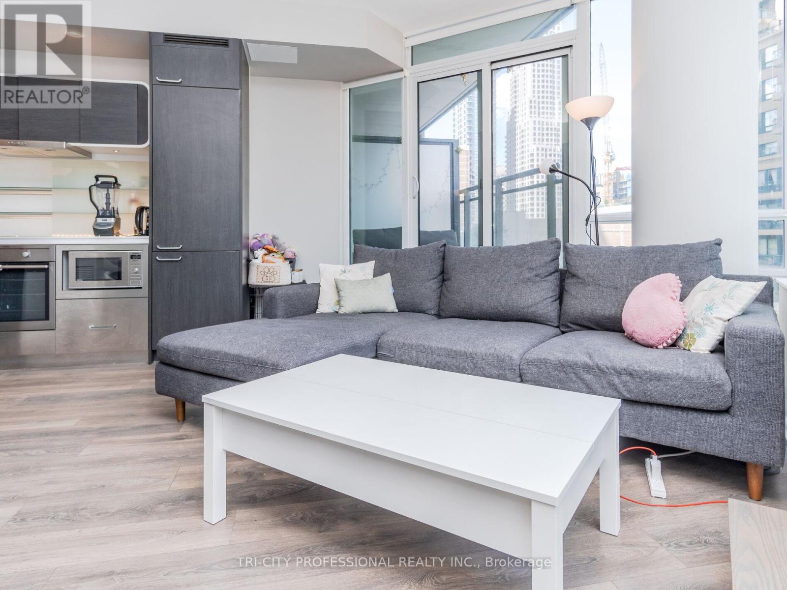709 - 45 Charles Street E, Toronto, Ontario  M4Y 0B8 - Photo 14 - C12294402
