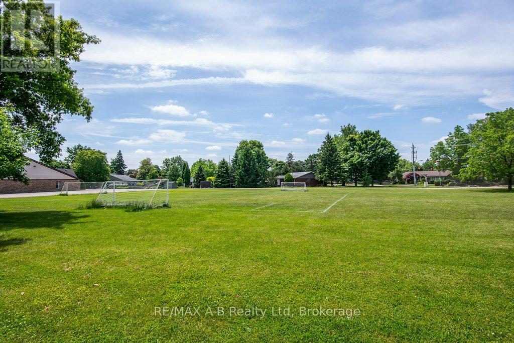 86 Jacob Street W, East Zorra-Tavistock, Ontario  N0B 2R0 - Photo 13 - X12294845
