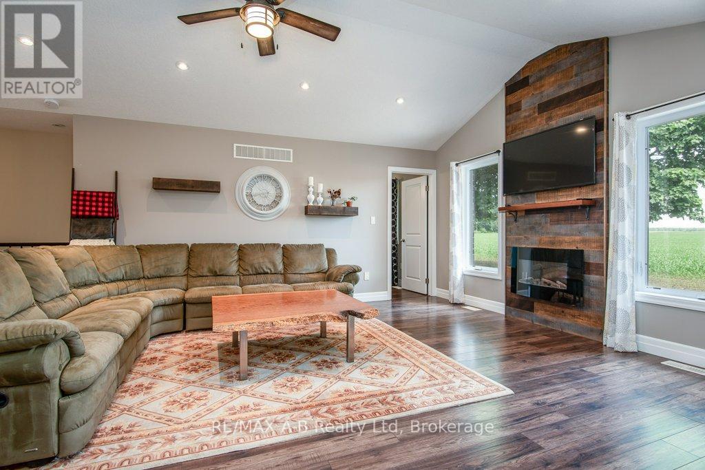86 Jacob Street W, East Zorra-Tavistock, Ontario  N0B 2R0 - Photo 16 - X12294845
