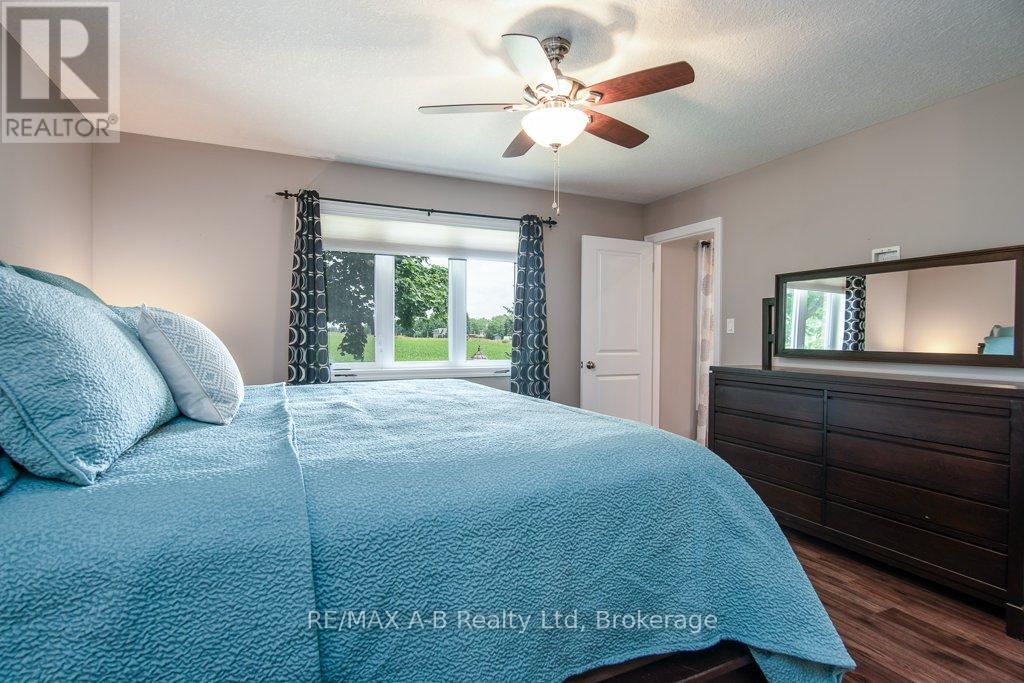 86 Jacob Street W, East Zorra-Tavistock, Ontario  N0B 2R0 - Photo 26 - X12294845