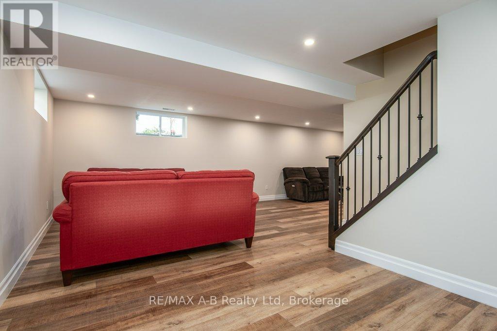 86 Jacob Street W, East Zorra-Tavistock, Ontario  N0B 2R0 - Photo 35 - X12294845