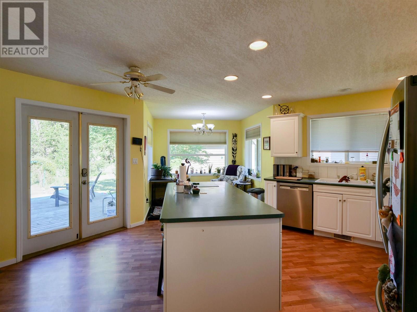 Property at 102 1702 DYKE ROAD image 4
