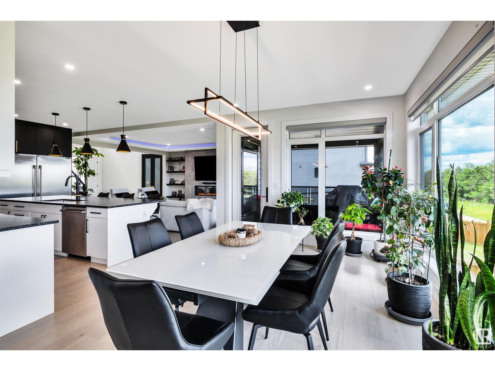 Property at 1293 PEREGRINE TC NW image 4