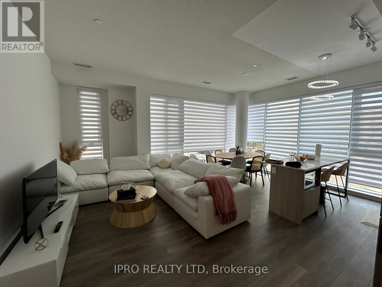 Property at 203 - 130 RIVER STREET image 5