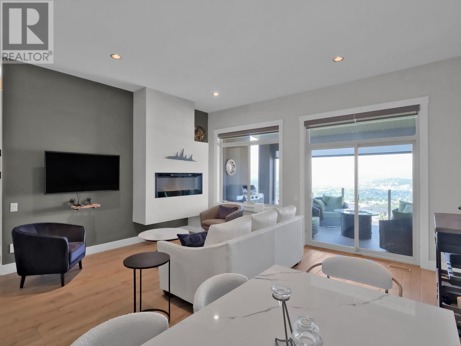 Property at 1836 Tower Ranch Boulevard Unit# 5 image 4