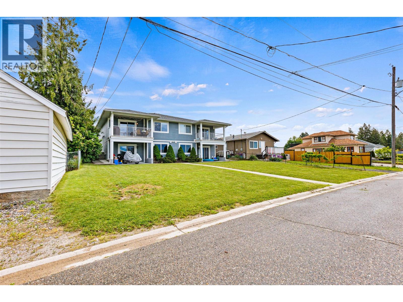 418 9th Avenue S, Creston, British Columbia  V0B 1G3 - Photo 2 - 10355547