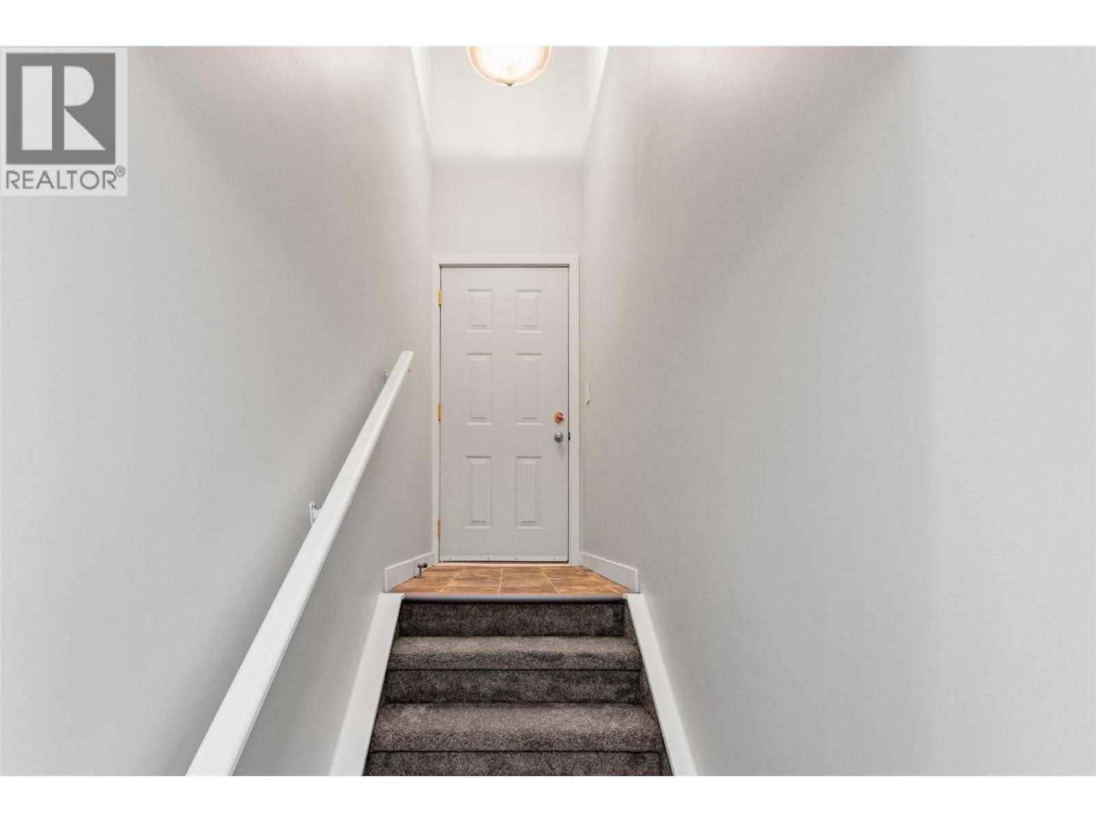 418 9th Avenue S, Creston, British Columbia  V0B 1G3 - Photo 4 - 10355547