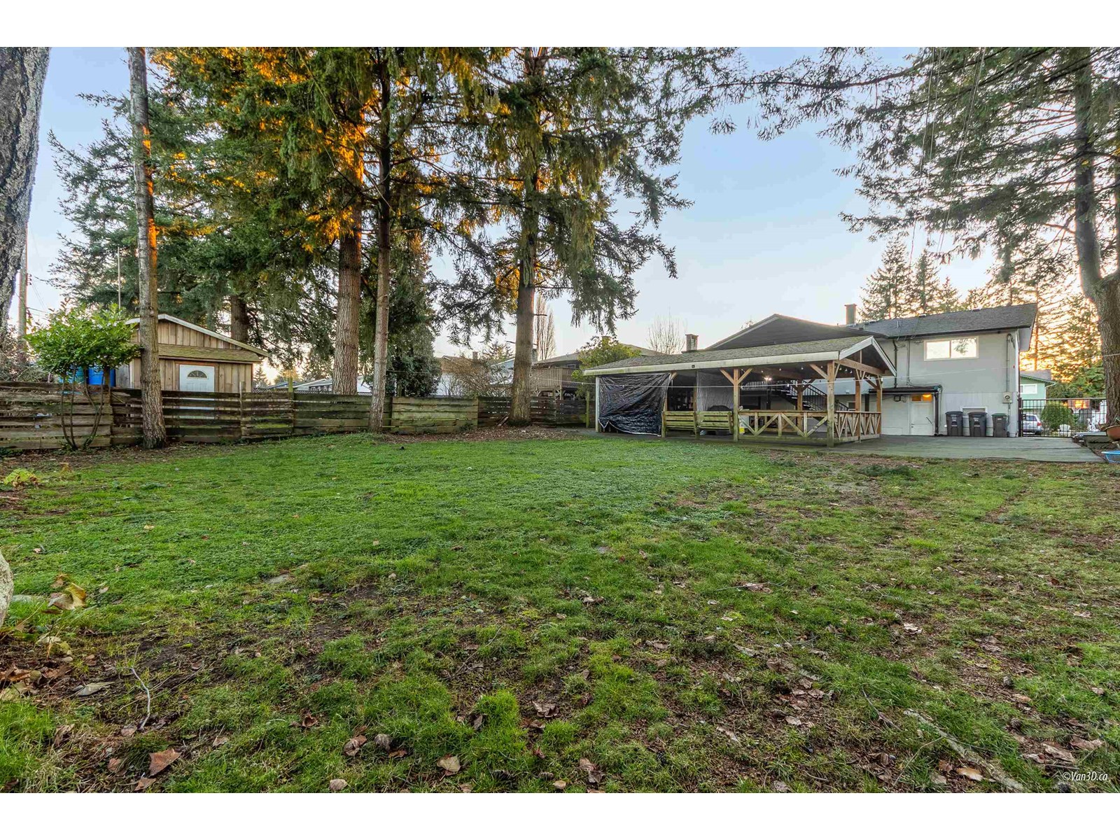 15081 Robin Crescent, Surrey, British Columbia  V3R 4X9 - Photo 32 - R3028613