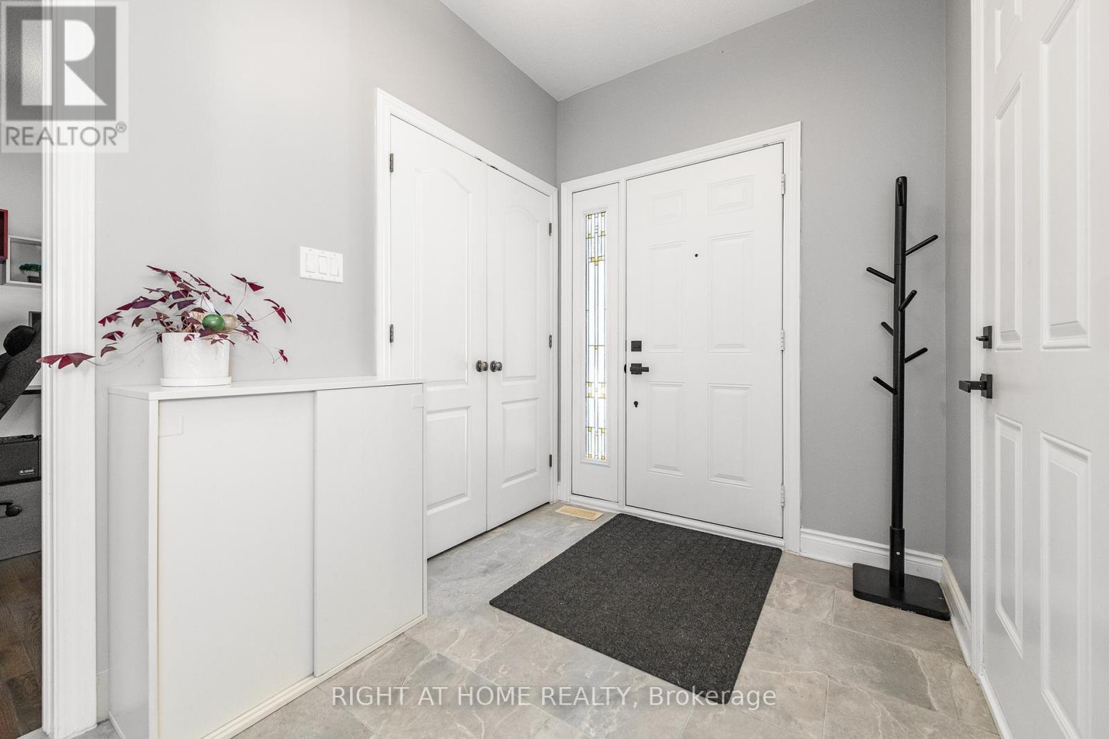 Property at 48 STATION TRAIL image 4