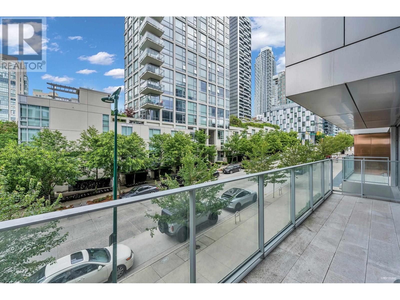 303 1480 Howe Street, Vancouver, British Columbia  V6Z 0G5 - Photo 3 - R3028600