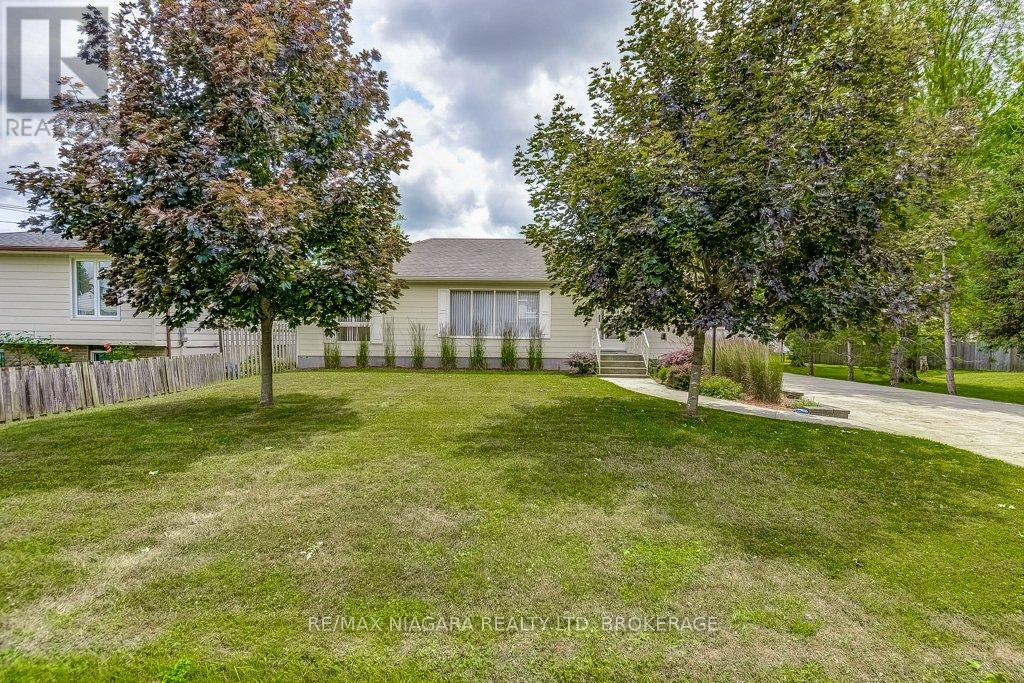 98 Merritt Parkway, Port Colborne, Ontario  L3K 3Y1 - Photo 2 - X12294991