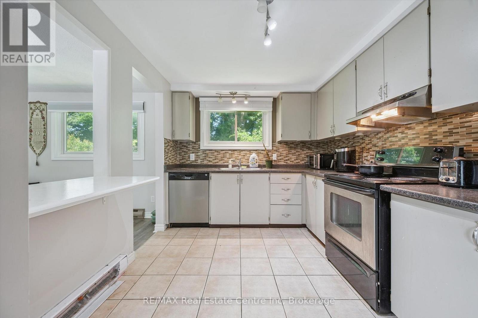 59 Steffler Drive, Guelph, Ontario  N1G 3L5 - Photo 12 - X12294997