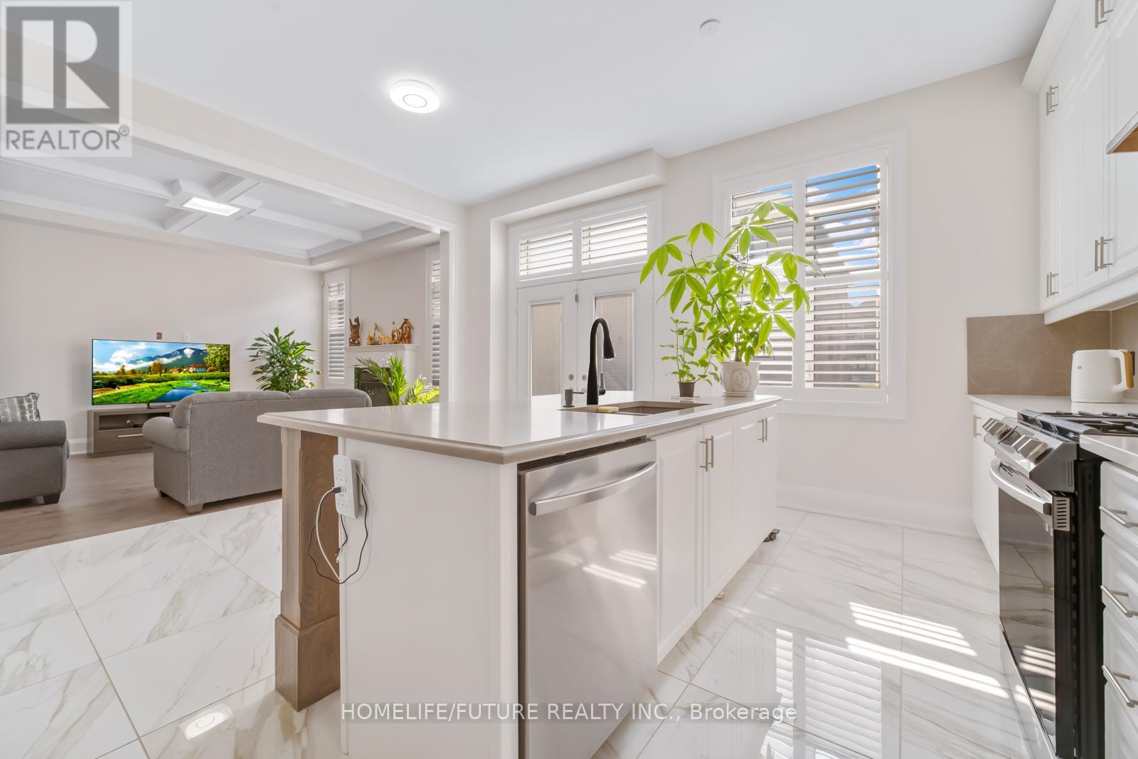 14 Nigh Drive, Markham, Ontario  L3S 0G4 - Photo 13 - N12294992