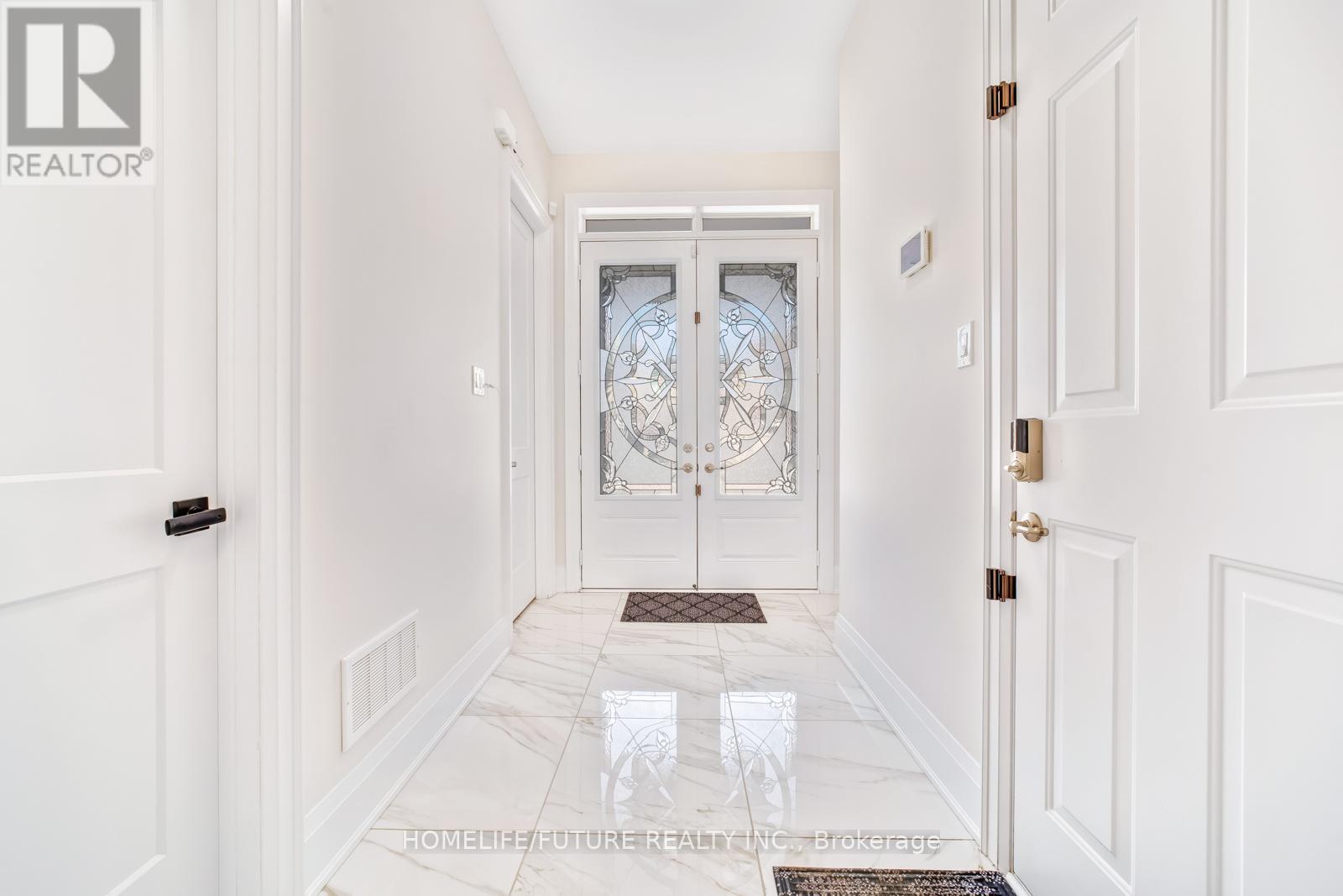 14 Nigh Drive, Markham, Ontario  L3S 0G4 - Photo 7 - N12294992