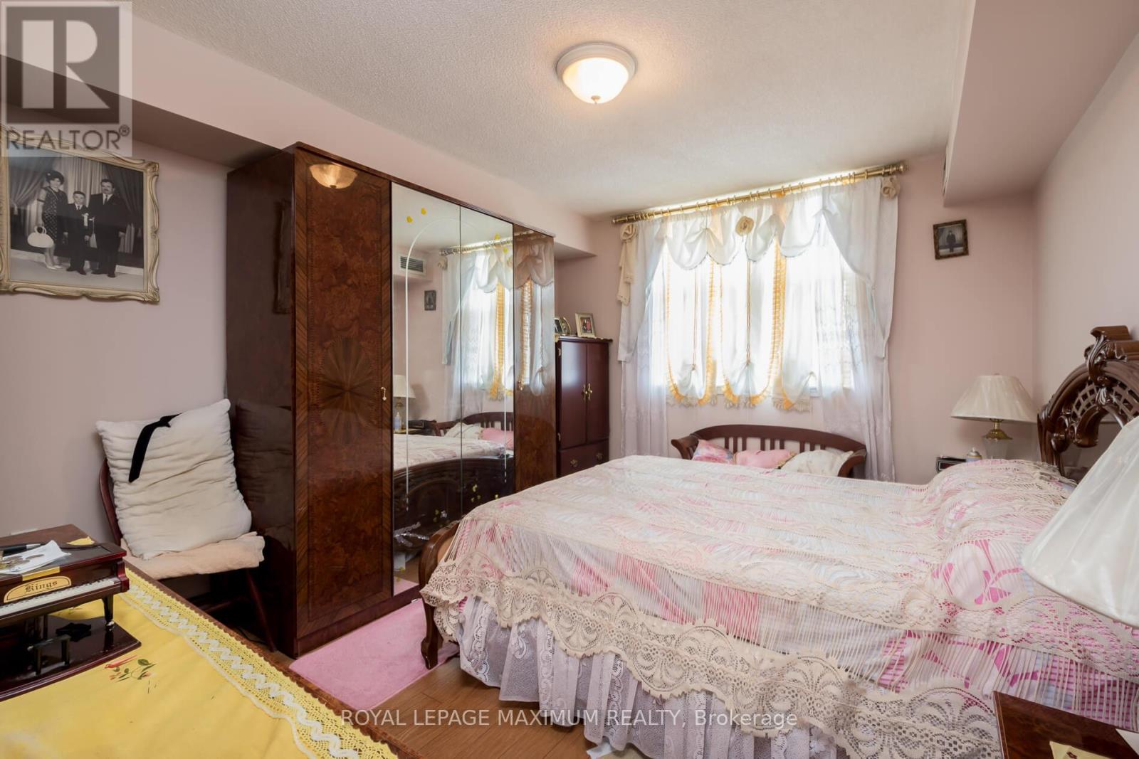 408 - 2506 Rutherford Road, Vaughan, Ontario  L4K 5N4 - Photo 15 - N12295005