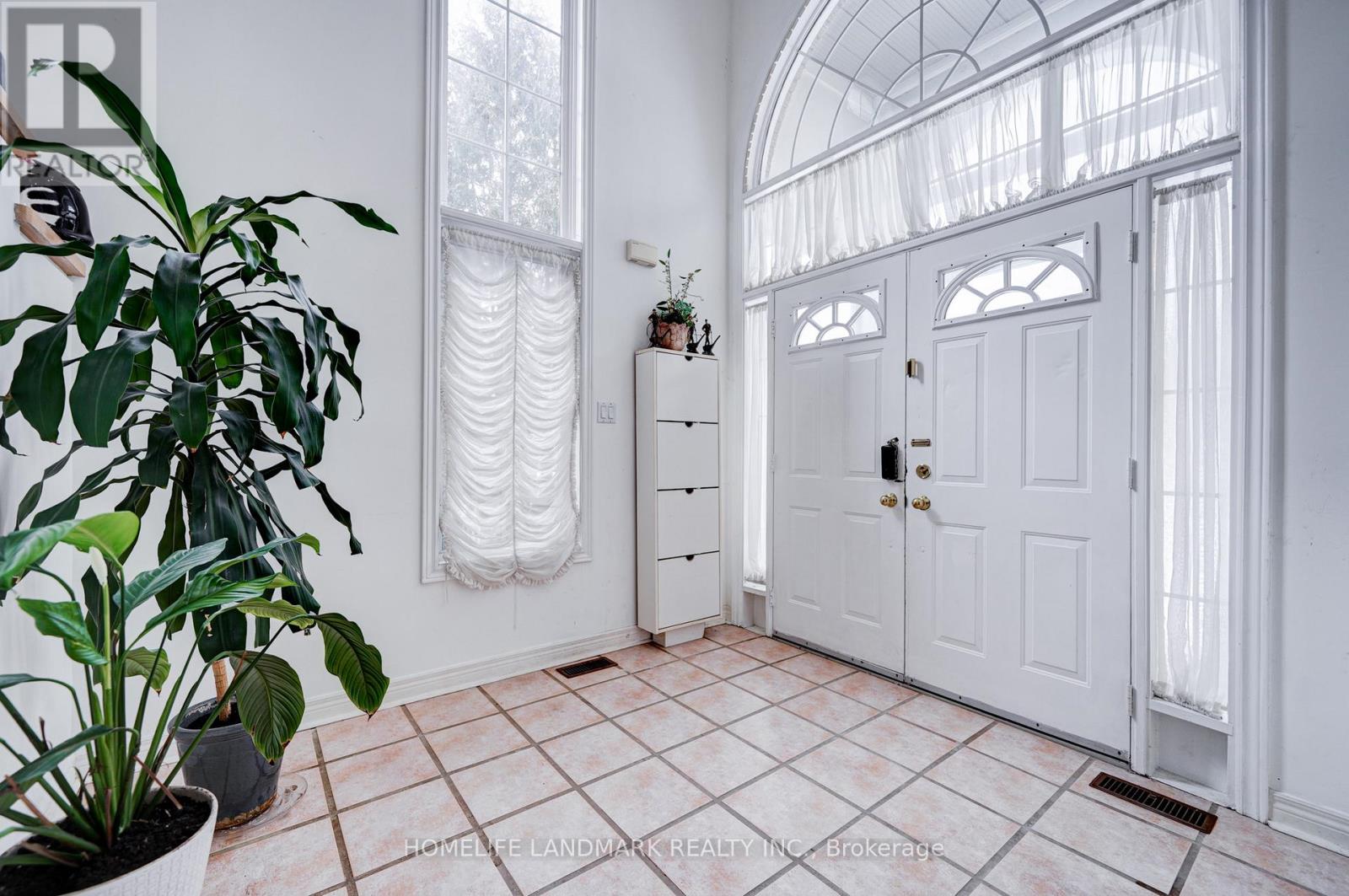 Property at 35 FORESTER CRESCENT image 3