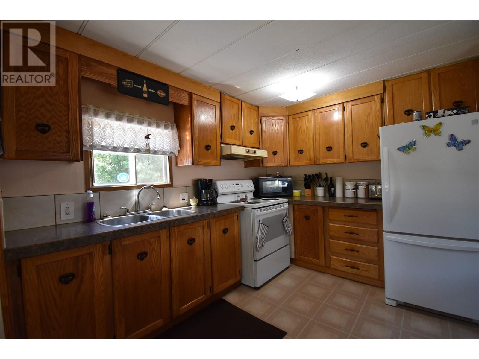 159 Schulte Crescent, Castlegar, British Columbia  V1N 3E1 - Photo 5 - 10356154
