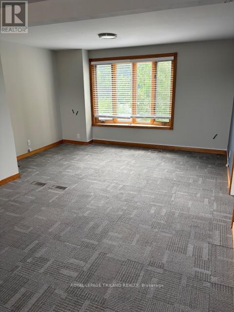 369 Hamilton Road, London East, Ontario  N5Z 1R6 - Photo 12 - X12295051