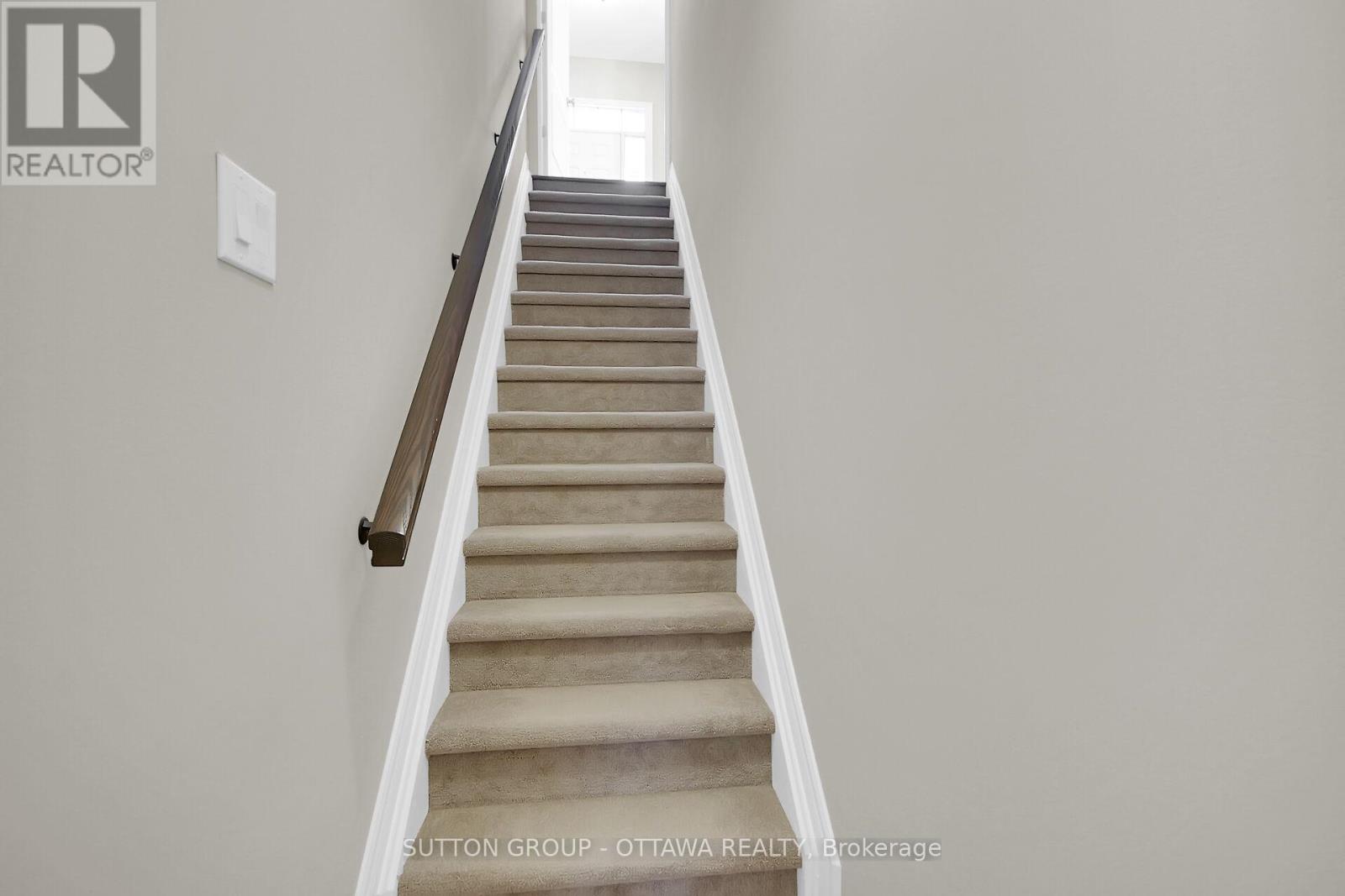 809 Carnelian Crescent, Ottawa, Ontario  K1X 0A8 - Photo 38 - X12295068