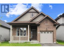 809 CARNELIAN CRESCENT, Ottawa, Ontario