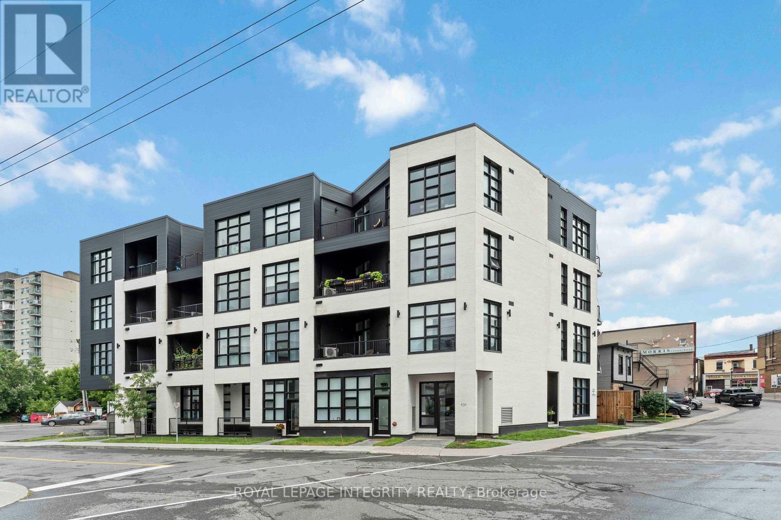 302 - 101 PINHEY STREET, Ottawa, Ontario