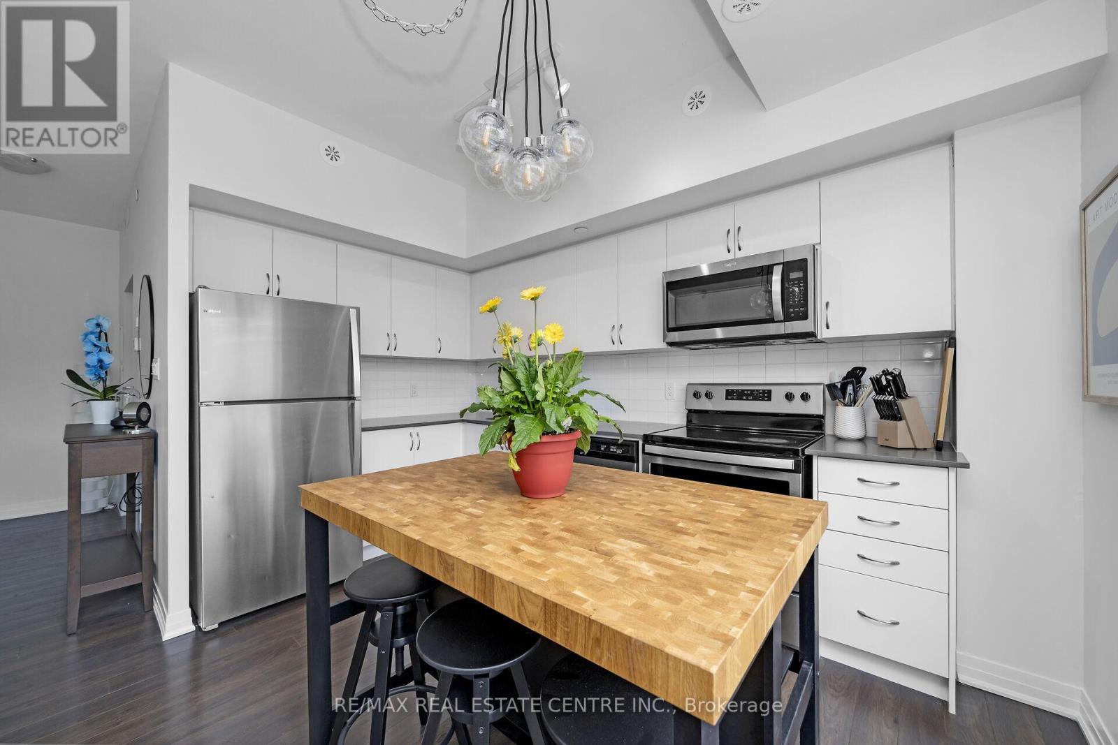 Property at 7 - 680 ATWATER AVENUE image 4