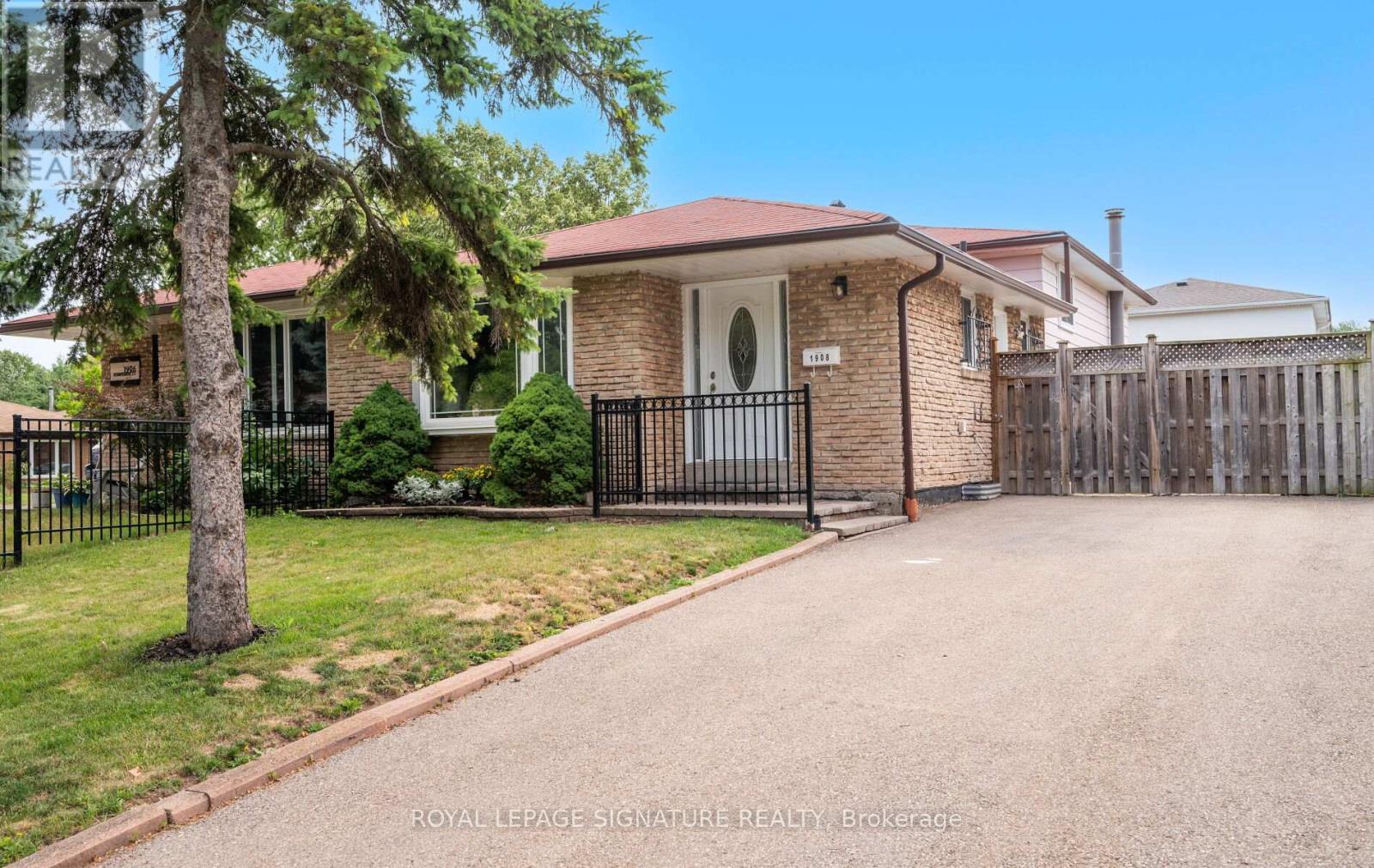 Property at 1908 BONNYMEDE DRIVE image 1