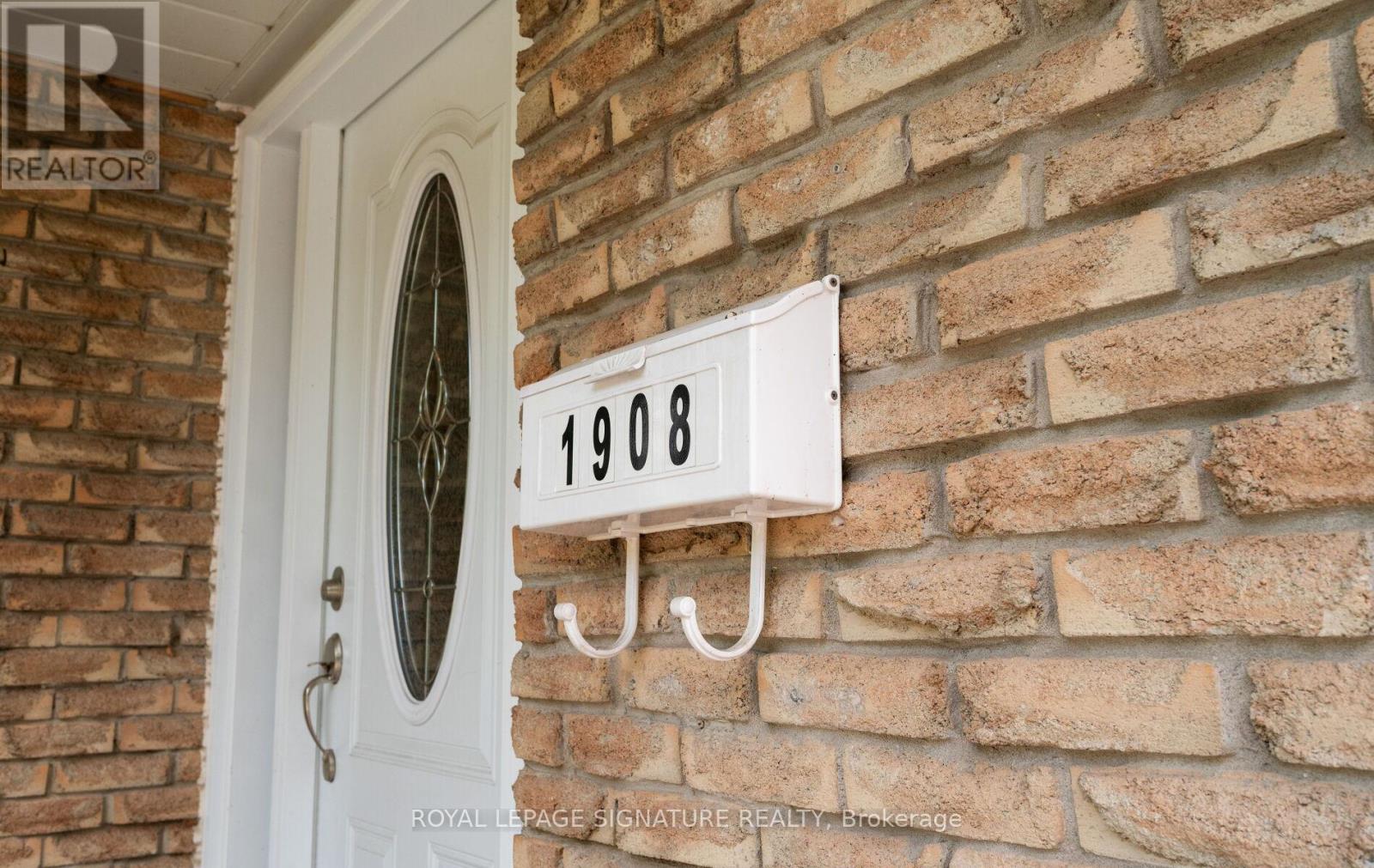 Property at 1908 BONNYMEDE DRIVE image 3