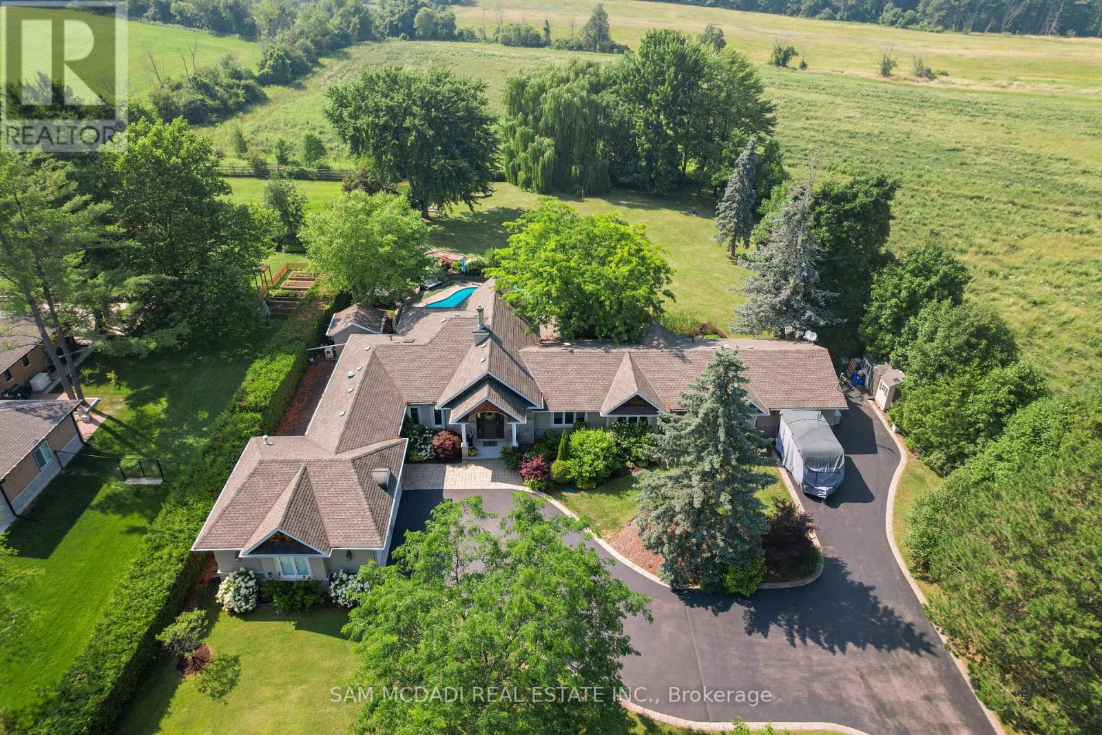 Property at 2577 NO 8 SIDE ROAD image 1