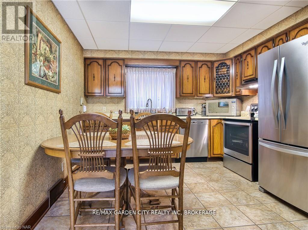 111 Lake Street, St. Catharines (Downtown), Ontario  L2R 5X7 - Photo 33 - X12295072