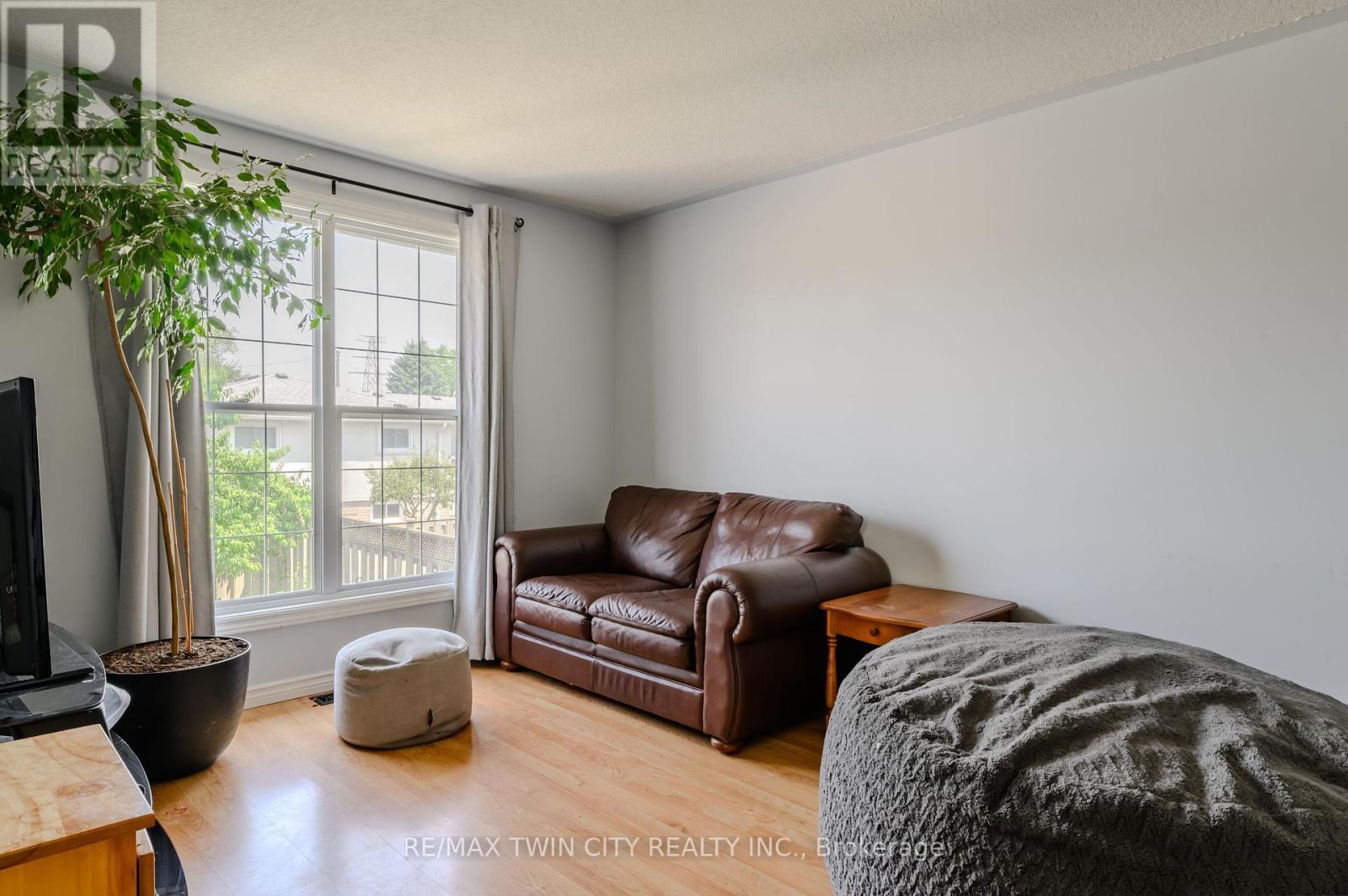 880 A Colborne Street, Brant, Ontario  N3S 3T1 - Photo 17 - X12295028