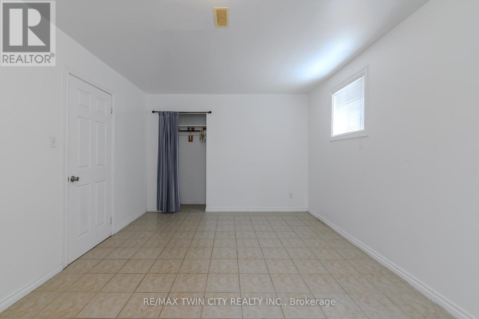 880 A Colborne Street, Brant, Ontario  N3S 3T1 - Photo 25 - X12295028
