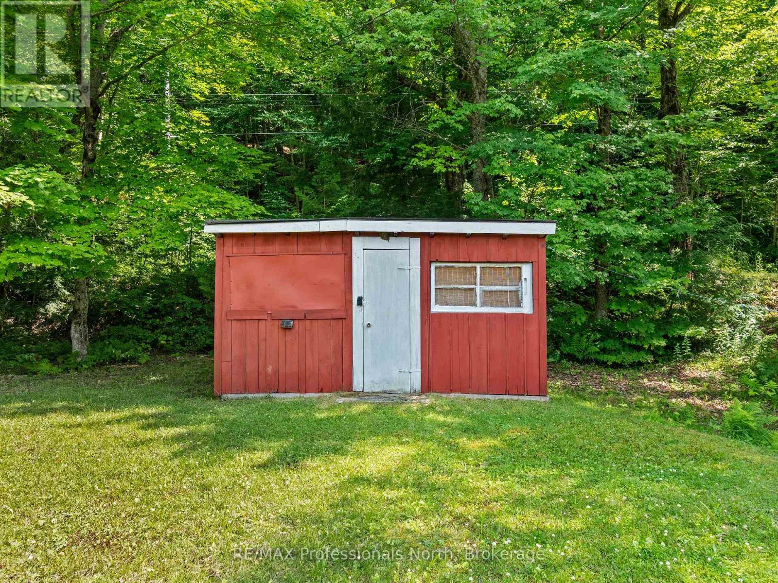 1020 Gordonier Lake Road, Bracebridge, Ontario  P1L 1X3 - Photo 34 - X12295057