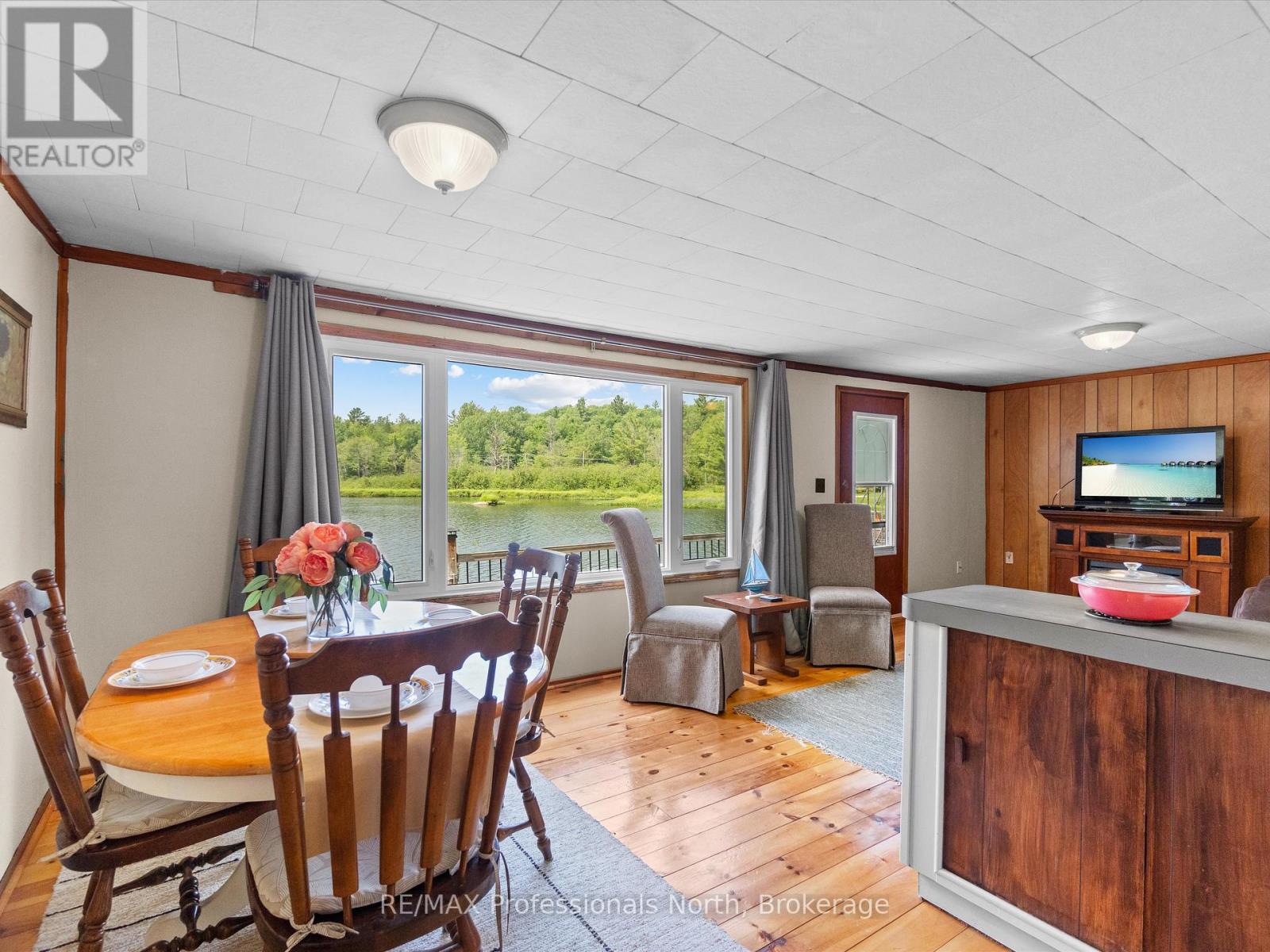 1020 Gordonier Lake Road, Bracebridge, Ontario  P1L 1X3 - Photo 8 - X12295057