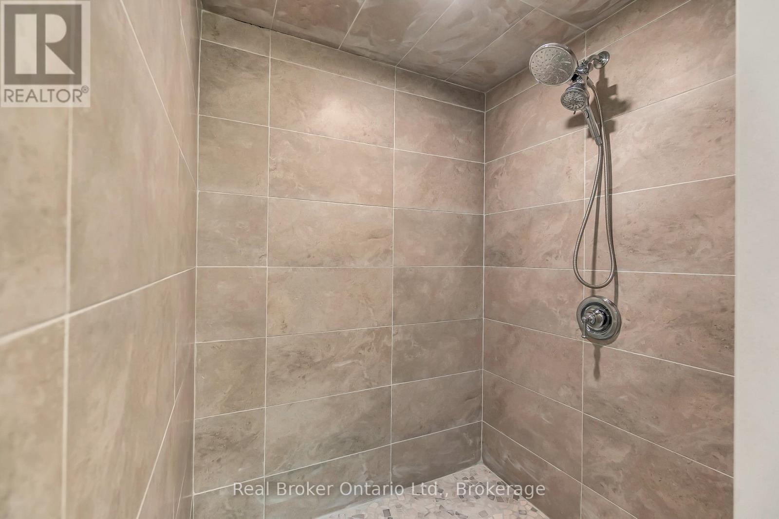 16 Hillcrest Street W, South Bruce, Ontario  N0G 2S0 - Photo 30 - X12295061