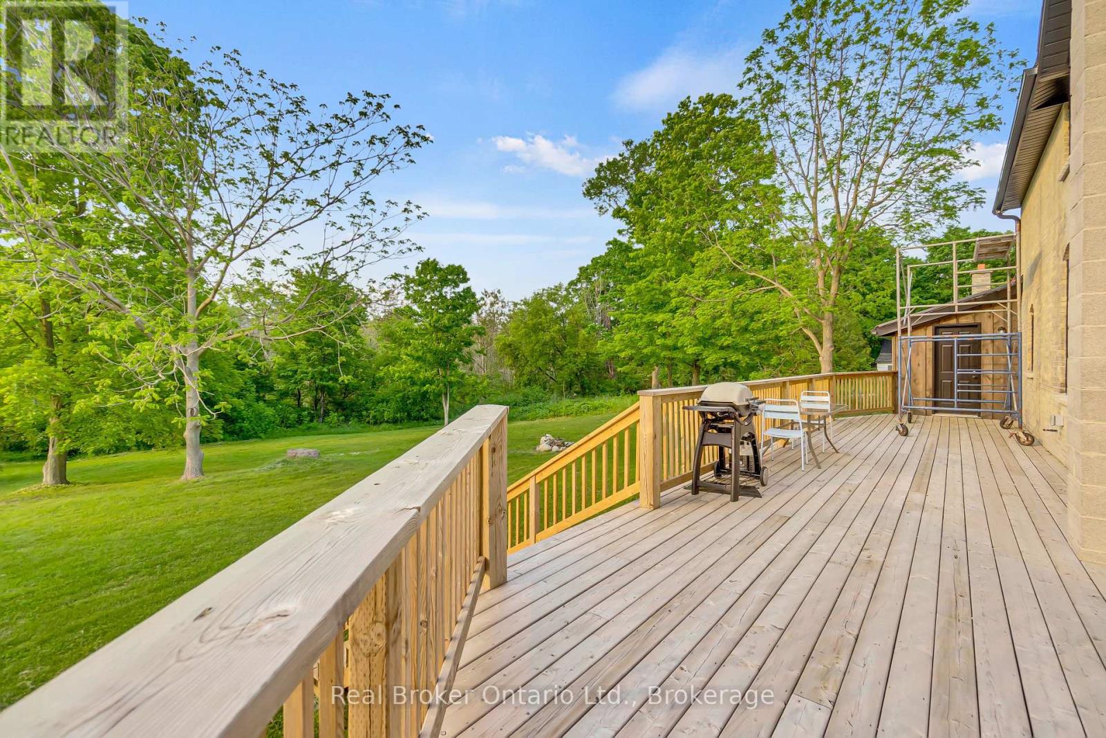 16 Hillcrest Street W, South Bruce, Ontario  N0G 2S0 - Photo 34 - X12295061