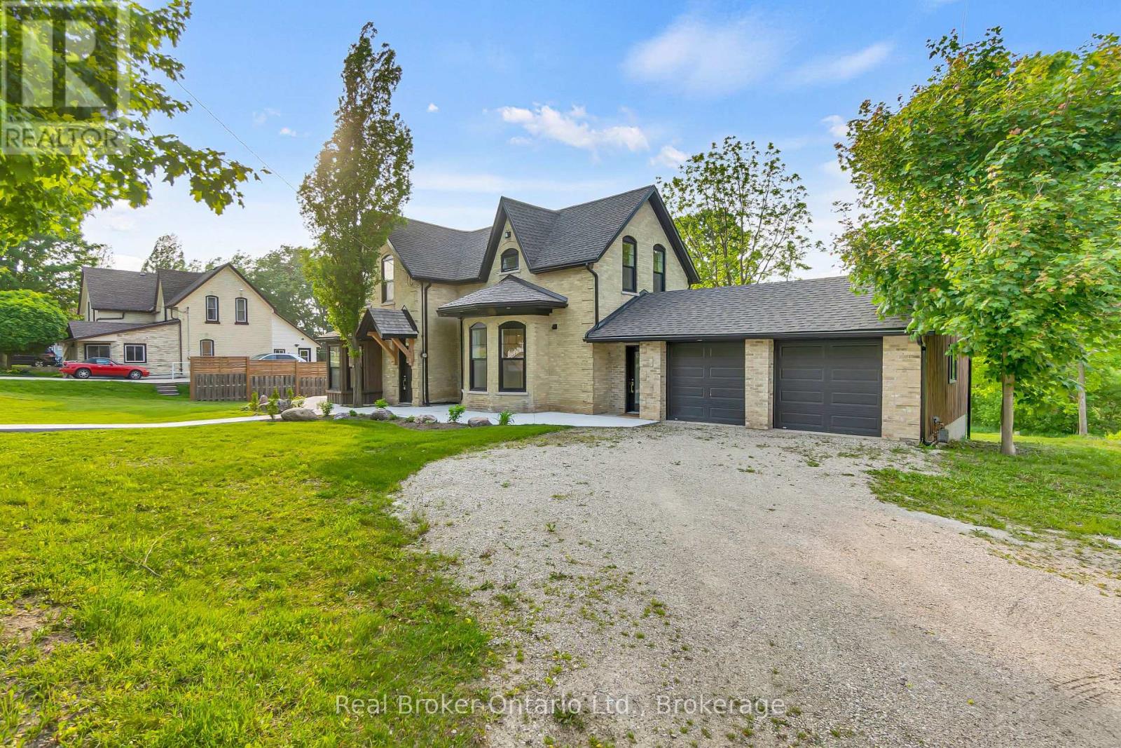 16 Hillcrest Street W, South Bruce, Ontario  N0G 2S0 - Photo 4 - X12295061