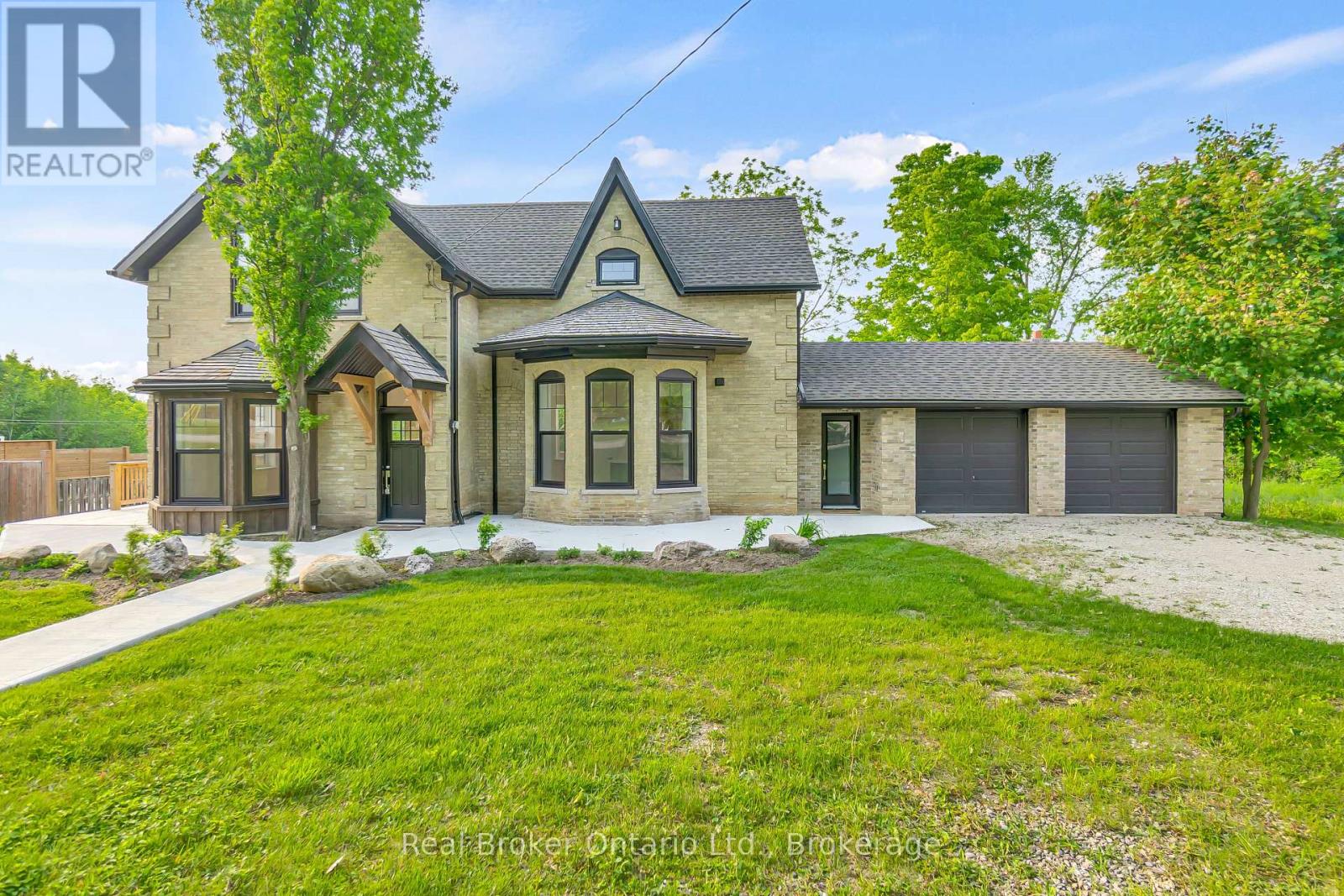 16 Hillcrest Street W, South Bruce, Ontario  N0G 2S0 - Photo 5 - X12295061